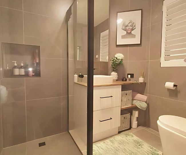 Leaking Showers Repairs Near Me